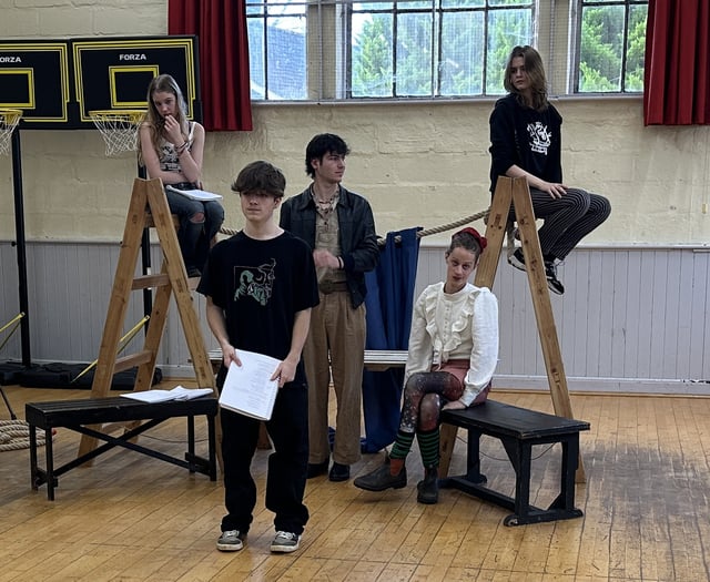 Renowned youth theatre to go on tour