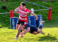Bright's late try helps Saints topple high-flying Topsham