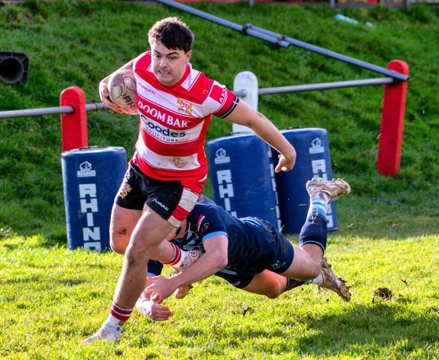 Bright's late try helps Saints topple high-flying Topsham