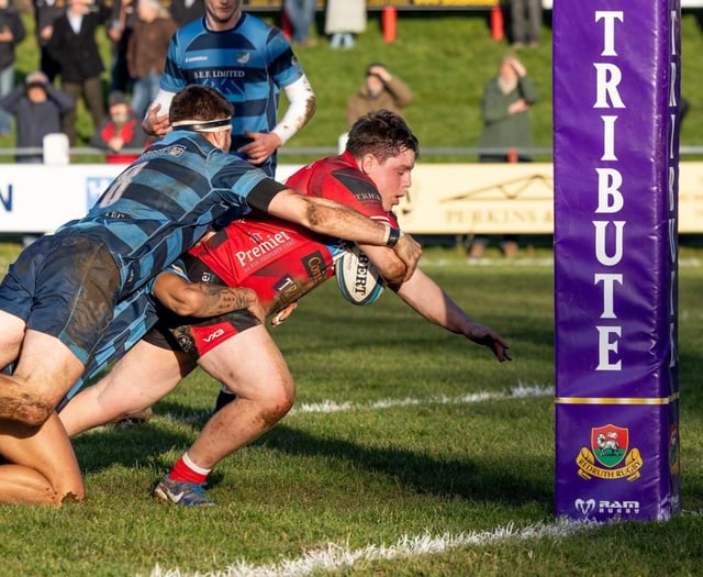 James scores twice as Reds ease to comfortable home victory