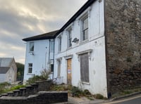 Decision to buy old pub was "stupid" says senior councillor