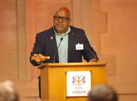 Inspirational speaker to give free community talk