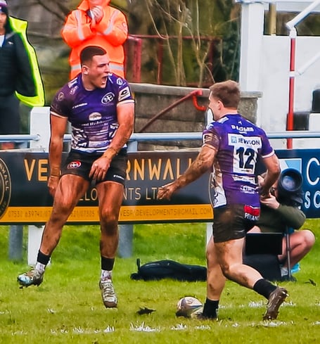 Cornish Pirates hooker Sol Moody (left) celebrates his try with team-mate Joe Elderkin