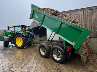 Orders being taken as dung run returns
