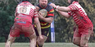 Saltash's late woes continue as Paignton snatch victory