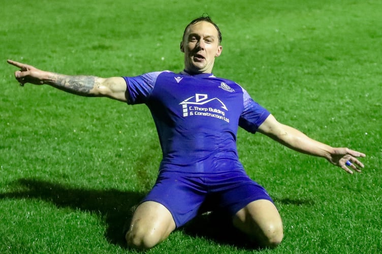 Sean Thomson celebrates his goal.