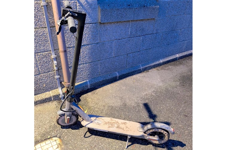The e-scooter that was seized by police. (Picture: St Austell Police)