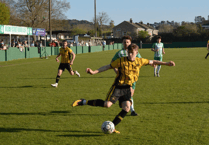 Damerell at the death as Torpoint snatch all three points
