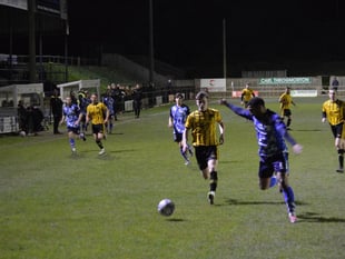 Damerell earns title-chasing Torpoint draw at Buckland