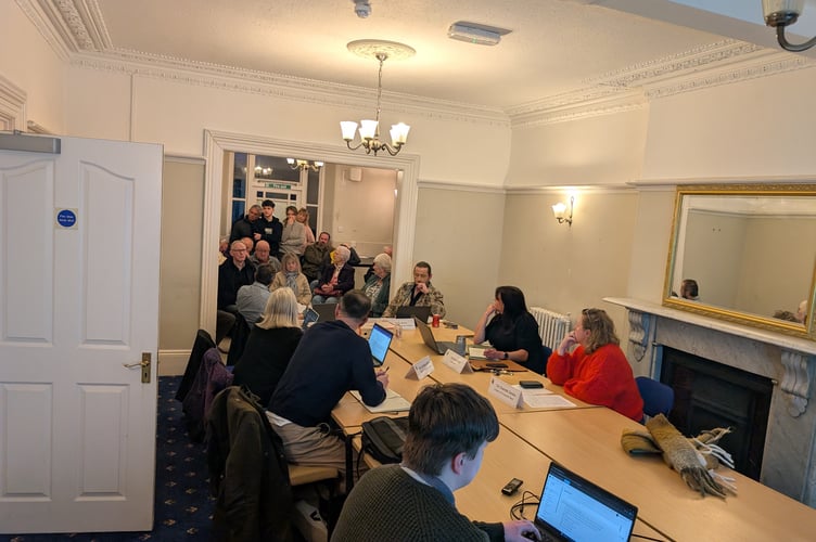 The meeting of Bodmin Town Council's planning committee hears from residents concerned over the development at Pandarosa Farm.