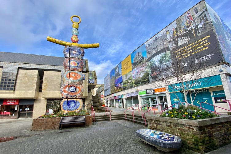 The Earth Goddess artwork also referred to locally as the “totem pole” in St Austell. (Picture: Andrew Townsend)