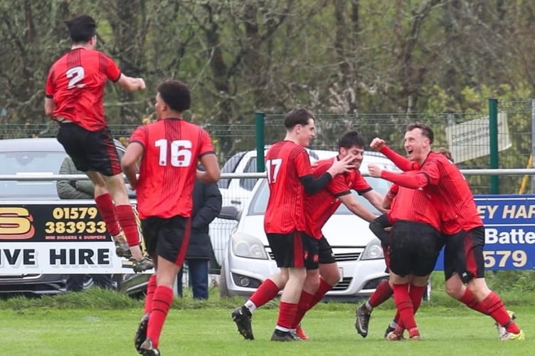 Dobwalls celebrate v Liskeard.