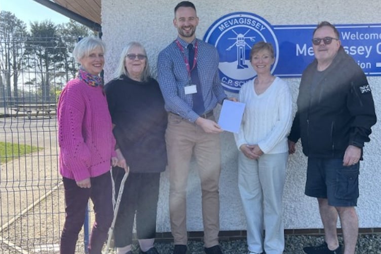 Some of the funds from the pantomime went to Mevagissey School and Little Nippers.