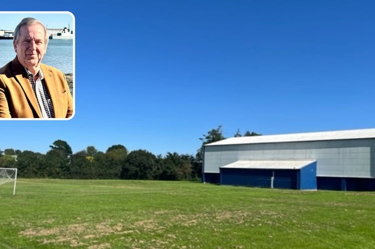 Cllr Rob Parsonage says he will meet with Torpoint Community College to better understand the challenges it is facing