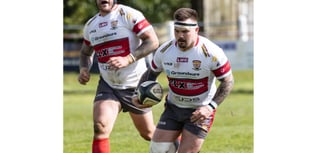Camborne ease to victory to close in on league title