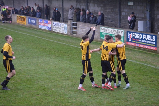 Torpoint two wins from promotion after Oldland victory