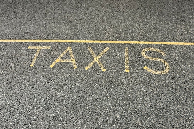 If cabinet members decide to go against the recommendation of their councillor colleagues, a single licensing area would be implemented on February 1, 2027.