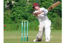 Makeshift Ashes ease to victory as