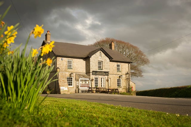 Locals react as beloved East Cornwall pubs announce closure