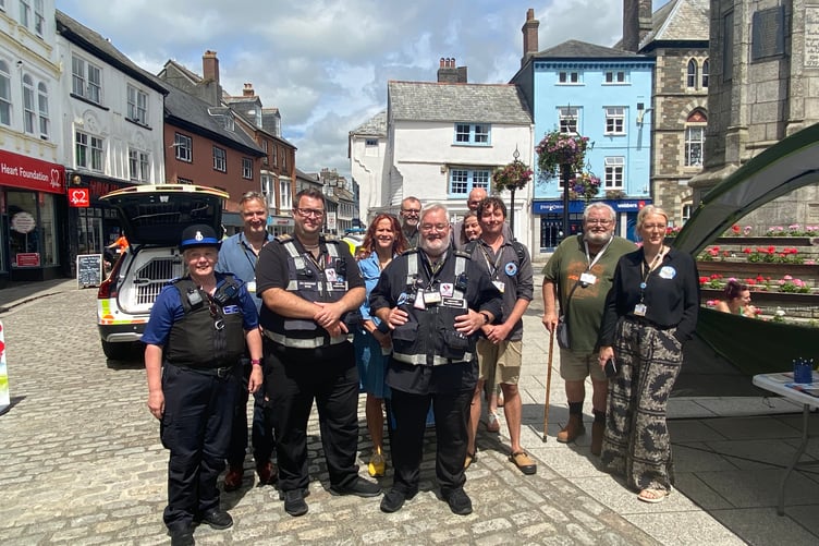 Representatives from Cornwall Council’s various teams — including domestic abuse, civil enforcement, localism and highways — joined members of the Launceston Neighbourhood Police Team to engage with the public and highlight the ‘Say No to Hate’ campaign being carried out nationwide