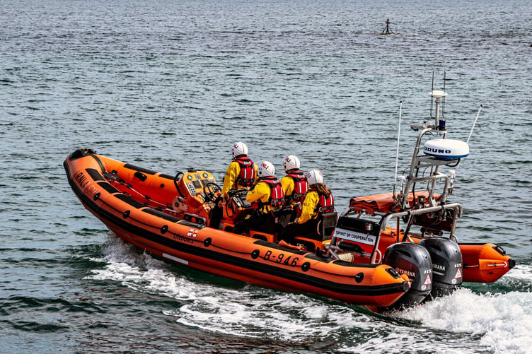 Looe's relief Atlantic 85 lifeboat, B-946 Spirit of Cooperation, heading across Looe Bay towards the incident (Picture: Ian Foster)