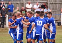 Lorenz stars on return as Blues edge thriller