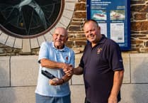 Looe RNLI volunteer honoured for 20 years’ service