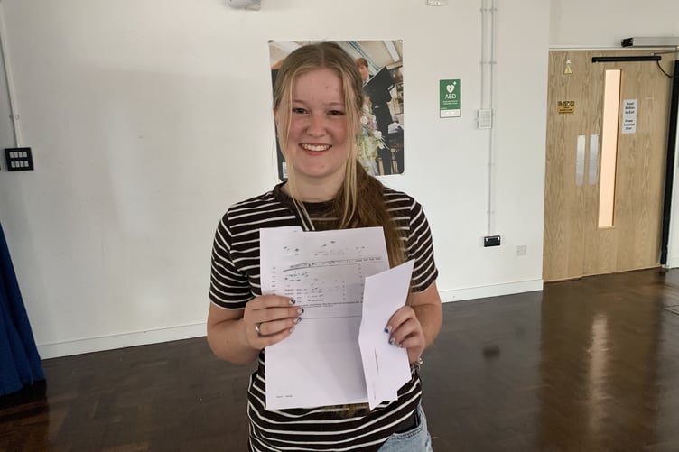 Celebrations underway as Torpoint students collect their GCSE results 2.