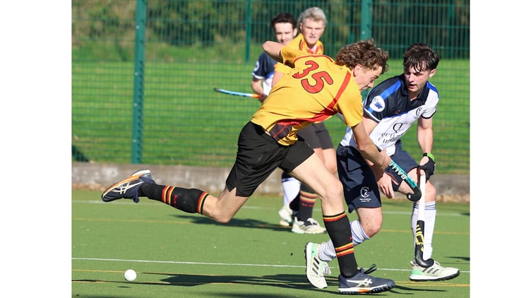 Ben Reynolds (35) in full flow for Caradon against Clifton Robinsons Seconds.
